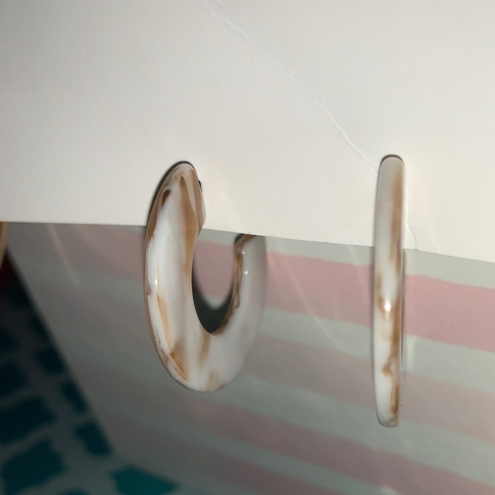 American eagle earrings-never worn